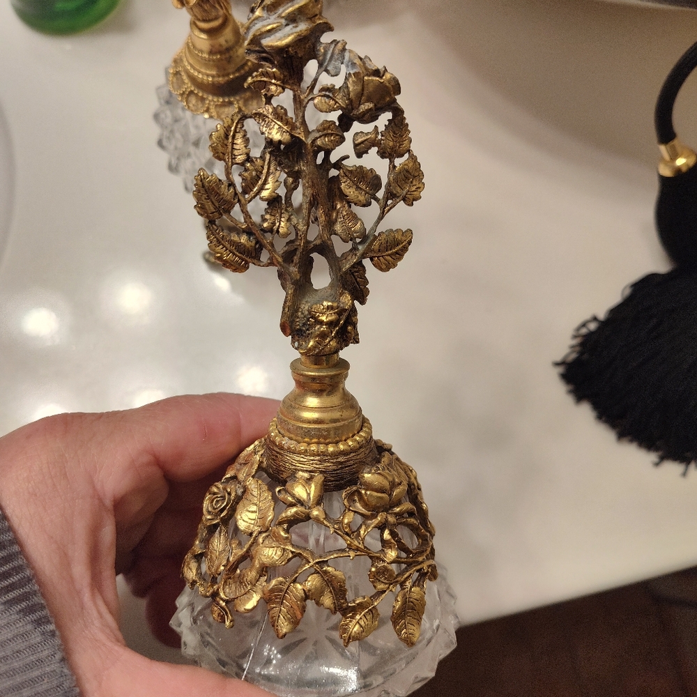 Elegant Vintage Gold Tone and Crystal Perfume Bottle 8 piece Set - Picture 7 of 16